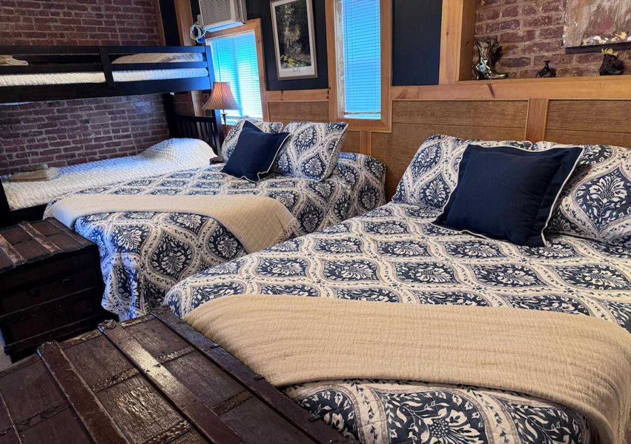 See Ny Now Sleeps 21 Union City Exteriör bild